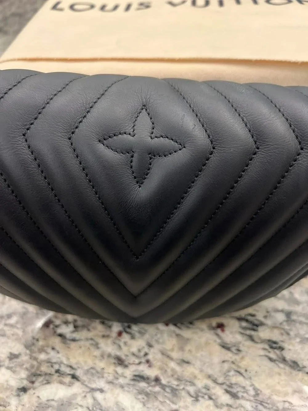 LV bumbag
